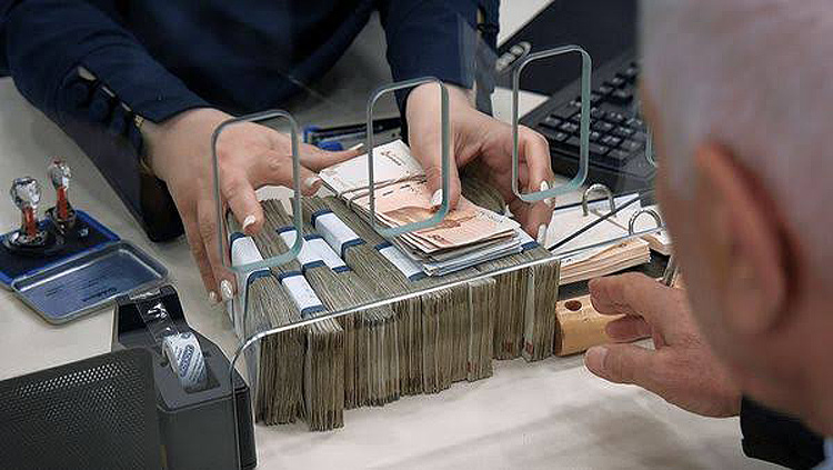 تعیین تکلیف وام ۷۵ میلیونی بازنشستگان و ممنوعیت مصاحبه در مدارس دولتی