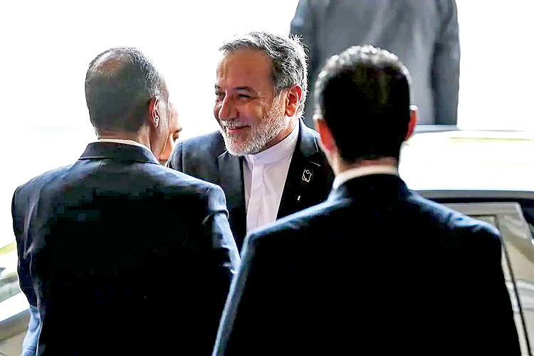 توافق ۶۰ روزه در سوئیس: تعلیق تحریمهای نفتی ایران و نقشه راه برای توافق نهایی
