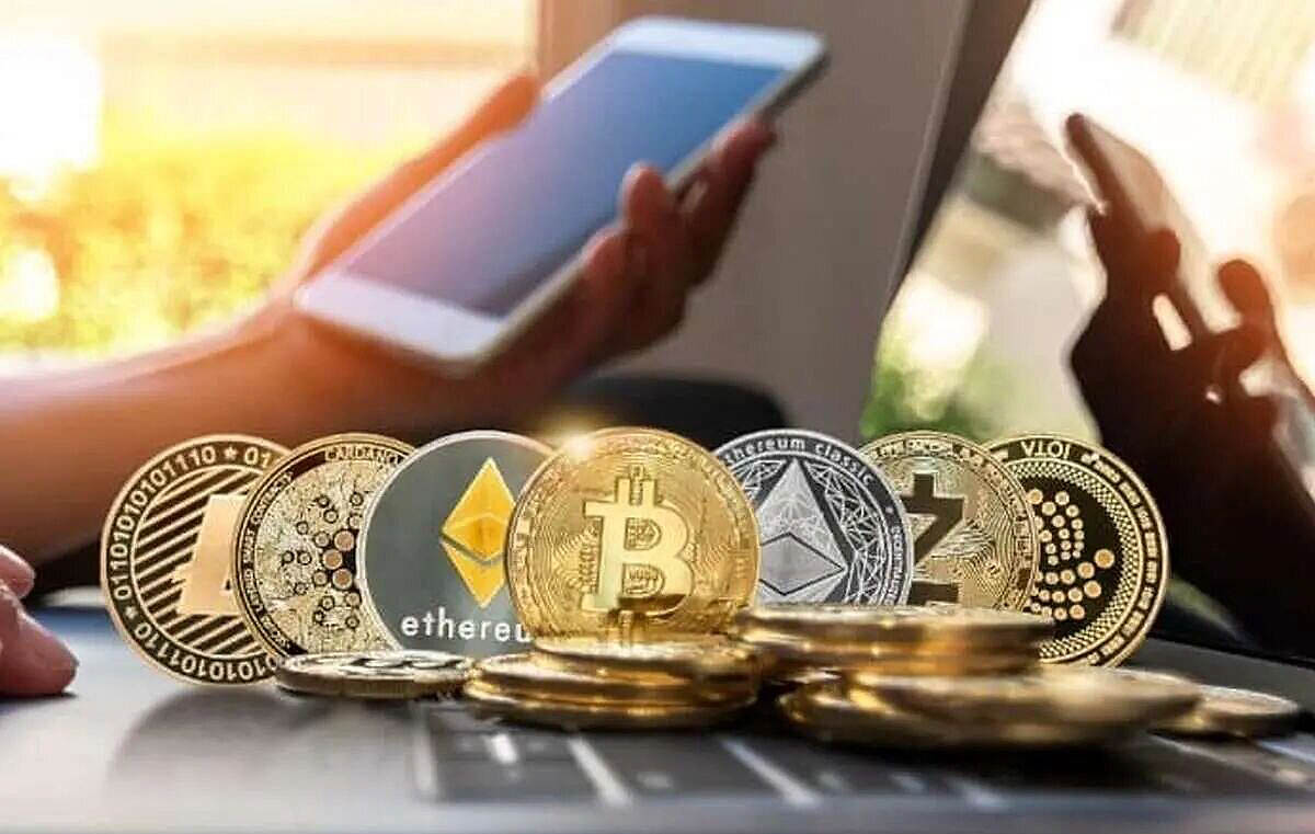 پس‌لرزه‌های سقوط بیت‌کوین؛ چرا استارتاپ‌های بلاک‌چین وارد فاز احتیاط شدند؟