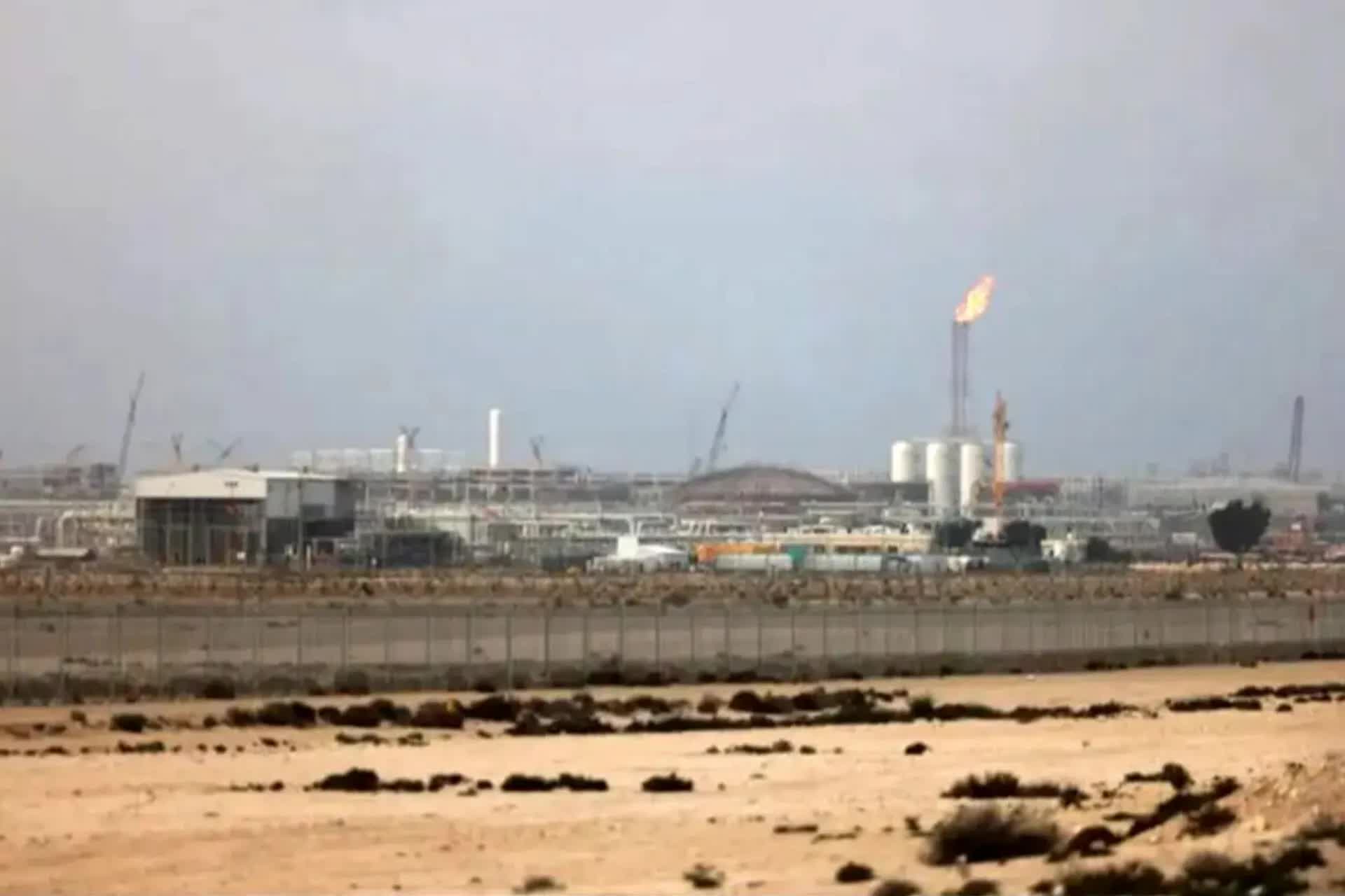 توقف توسعه بزرگترین مرکز LNG جهان در قطر به دلیل ناامنی در تنگه هرمز