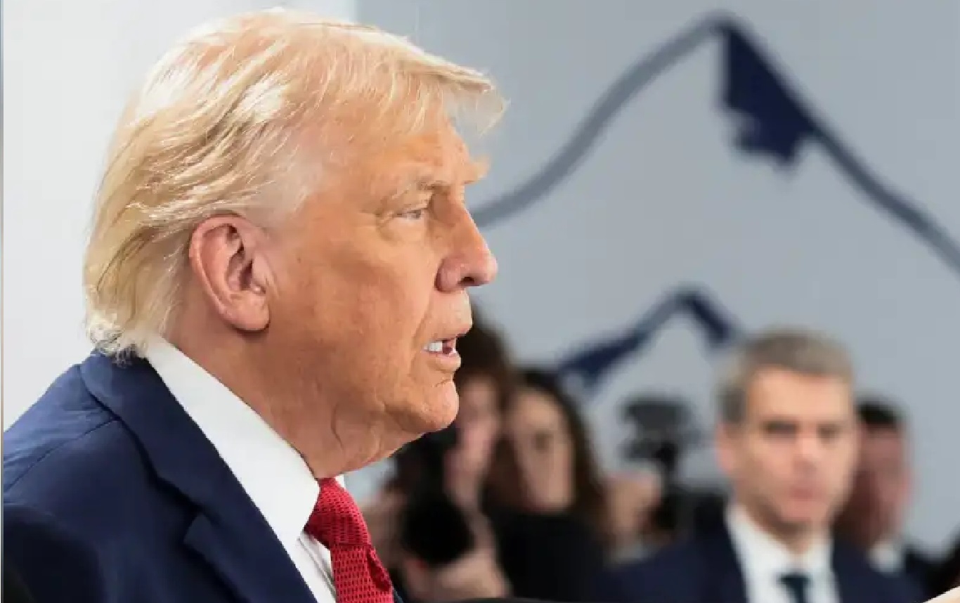 استیو بنن هشدار موساد درباره ترور ترامپ توسط ایران را «خنده‌دار» و بی‌اعتبار خواند