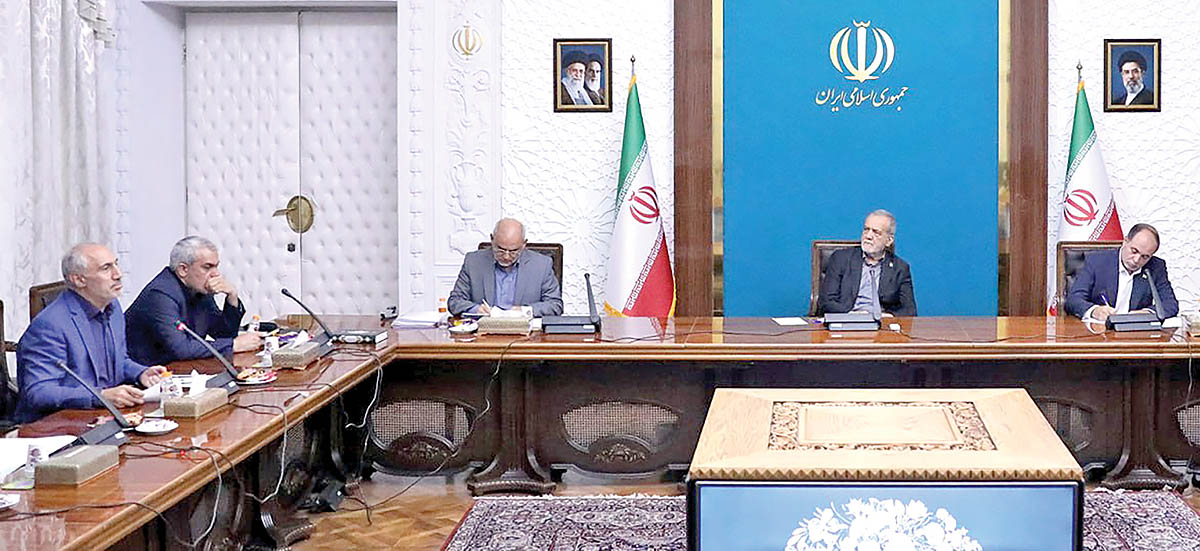 دستور پزشکیان برای تسریع در پرداخت مطالبات ارزی واردکنندگان کالاهای اساسی
