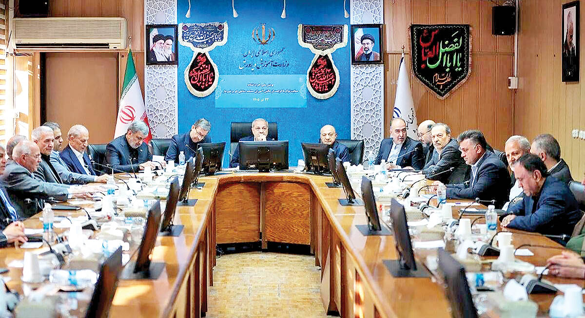 رونمایی از کارت نشاط؛ حمایت هوشمند از دانش‌آموزان با زیرساخت بانکداری دیجیتال