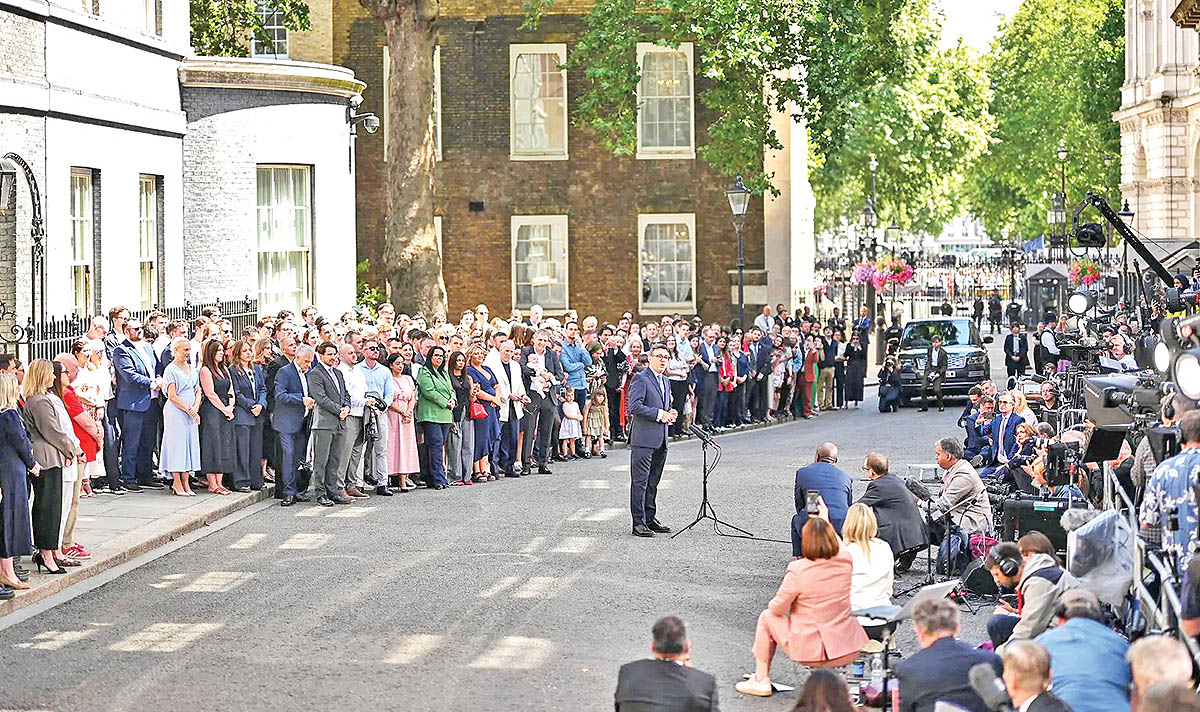 آغاز عصر برنهام در داونینگ‌استریت: چالش‌های اقتصادی و کابینه جدید بریتانیا