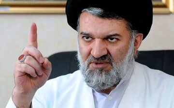 نقد روزنامه اطلاعات بر استانداردهای دوگانه در برخورد با چهره‌های سیاسی