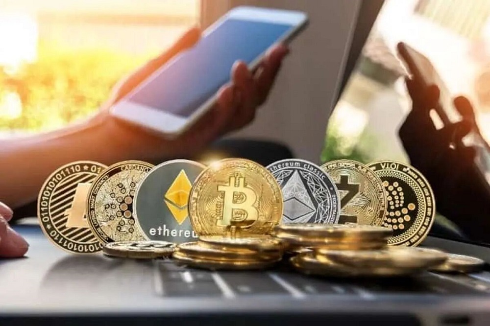 فعالشدن کیف پولهای قدیمی بیتکوین؛ آیا نهنگها در حال خروج هستند؟
