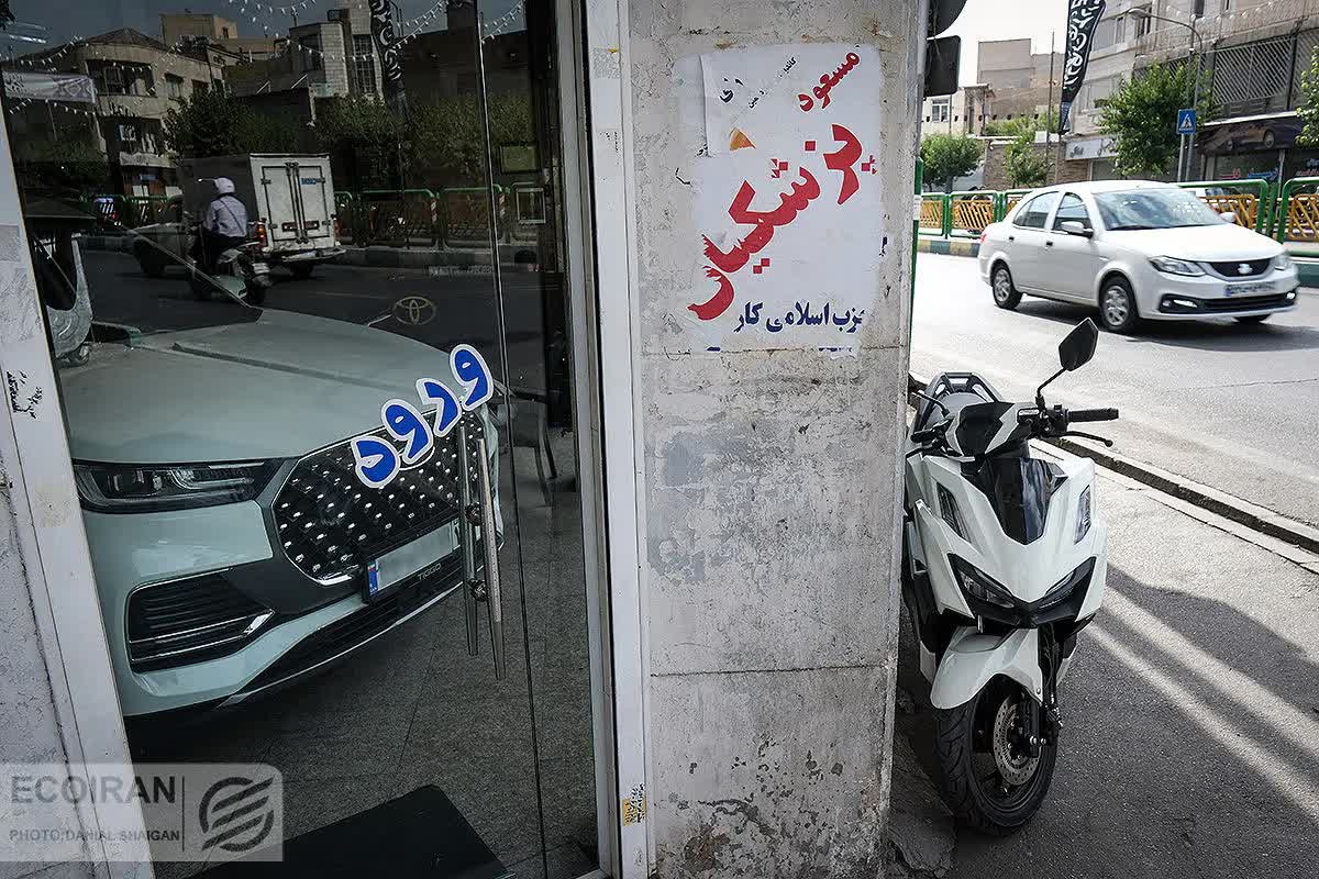 تناقض در بازار خودرو؛ چرا دلار گران شد اما خودرو مقاومت می‌کند؟