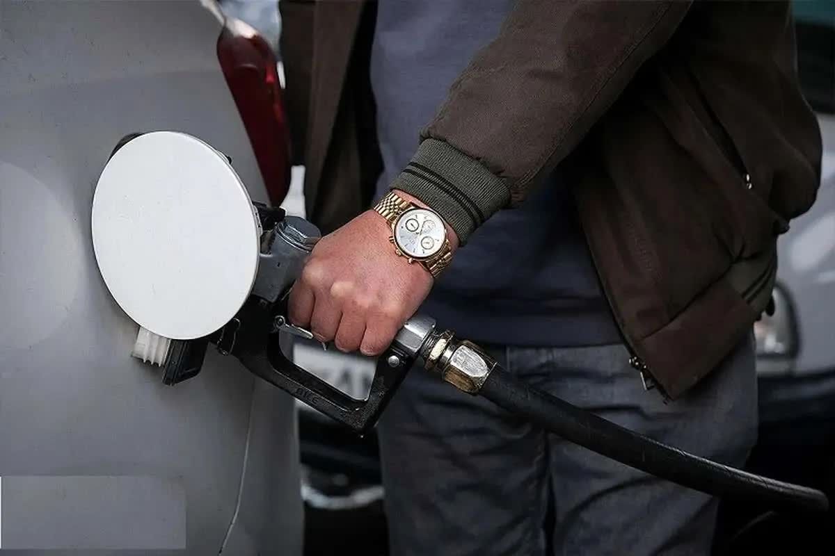 هشدار مجلس به دولت: هرگونه تغییر در قیمت بنزین نیازمند نظارت پارلمان است