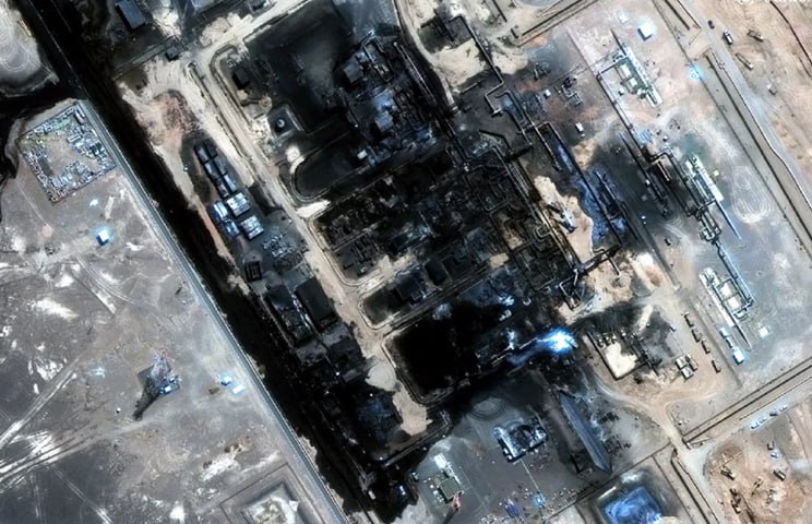 شوک به بازار نفت: انسداد شریان حیاتی آرامکو و سردرگمی پالایشگاه‌های آسیایی
