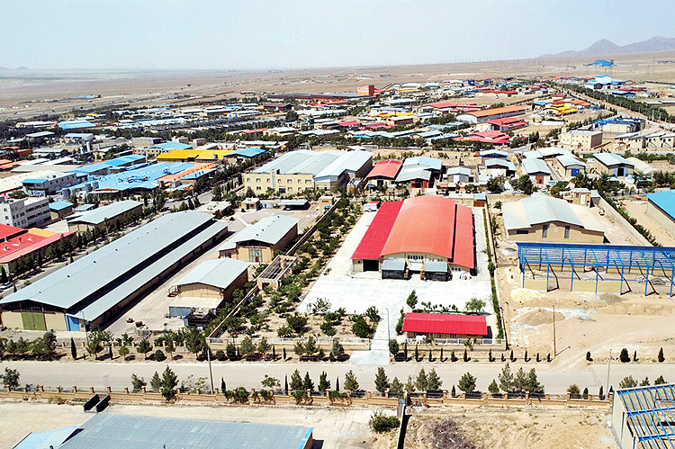 سرمایه‌گذاری ۷۸۰ میلیاردی در زیرساخت‌های صنعتی لرستان برای ایجاد ۱۰ هزار شغل