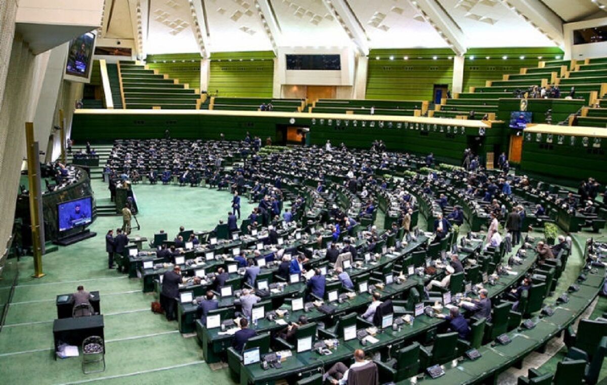 چالشهای حقوقی طرح مقابله با نفوذ؛ دولت و مجلس در پی اصلاح مواد بحثبرانگیز