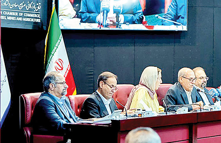 هشدار اتاق تهران درباره سه‌گانه بحران: رکود تولید، کاهش تقاضا و هدررفت سرمایه انسانی
