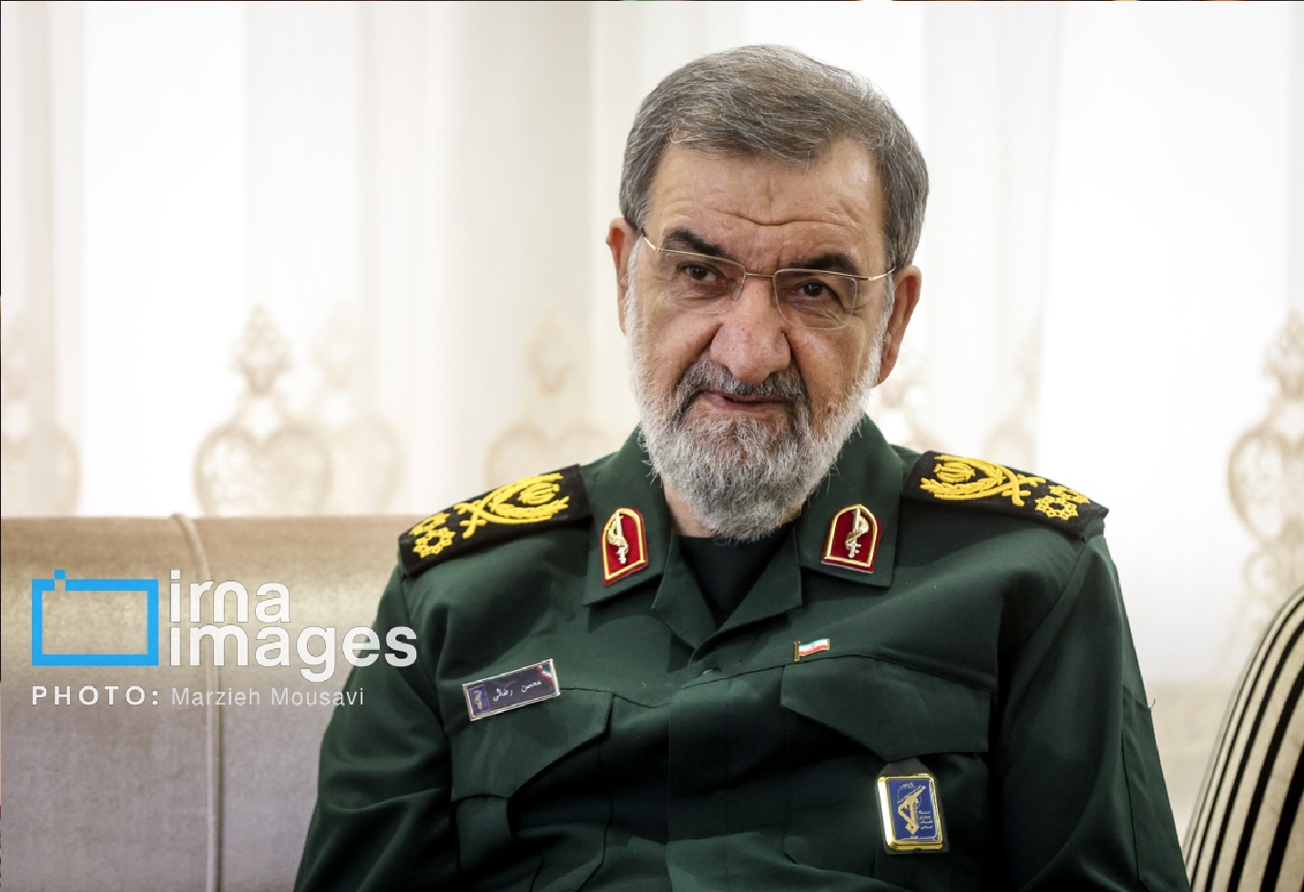 توضیحات دبیر شورای عالی امنیت ملی درباره تحرکات دیپلماتیک اخیر/ در جلسه‌ای با پزشکیان و عراقچی قرار شد که شروط خودمان را در آمریکا ابلاغ کنیم/ تا زمانی که شروط ما محقق نشود تنگه هرمز باز نمی‌شود