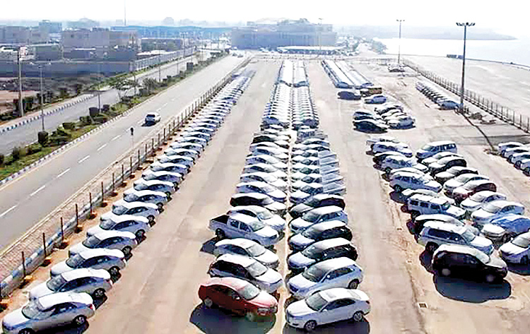 واردات ۶۰ هزار دستگاه خودرو از مناطق آزاد