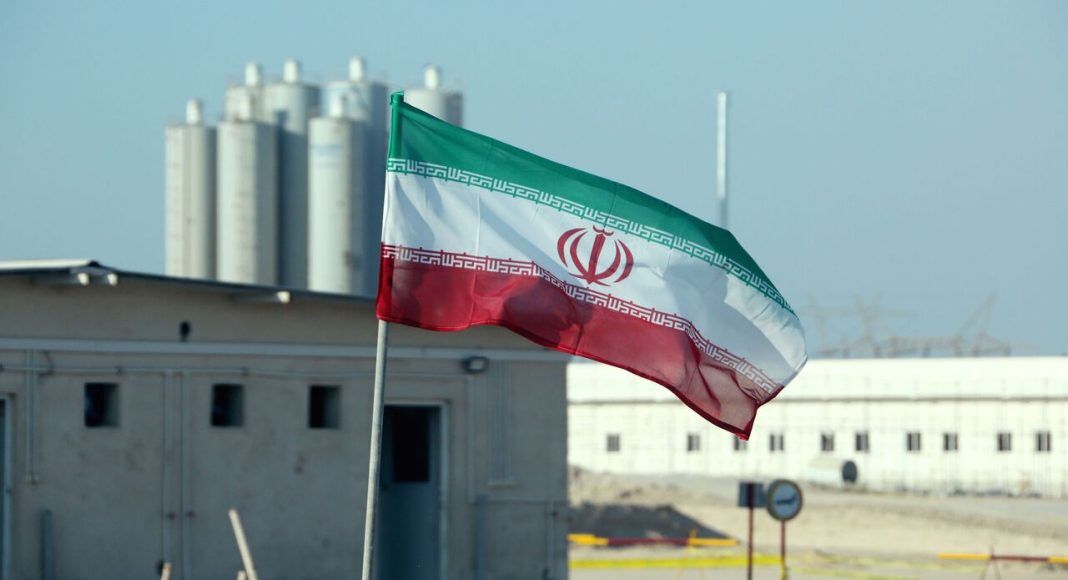 ادعای یک مقام ایرانی درباره پیشنهادات تهران به آمریکا/ ایران هیچگونه امتیاز هستهای به واشنگتن نخواهد داد