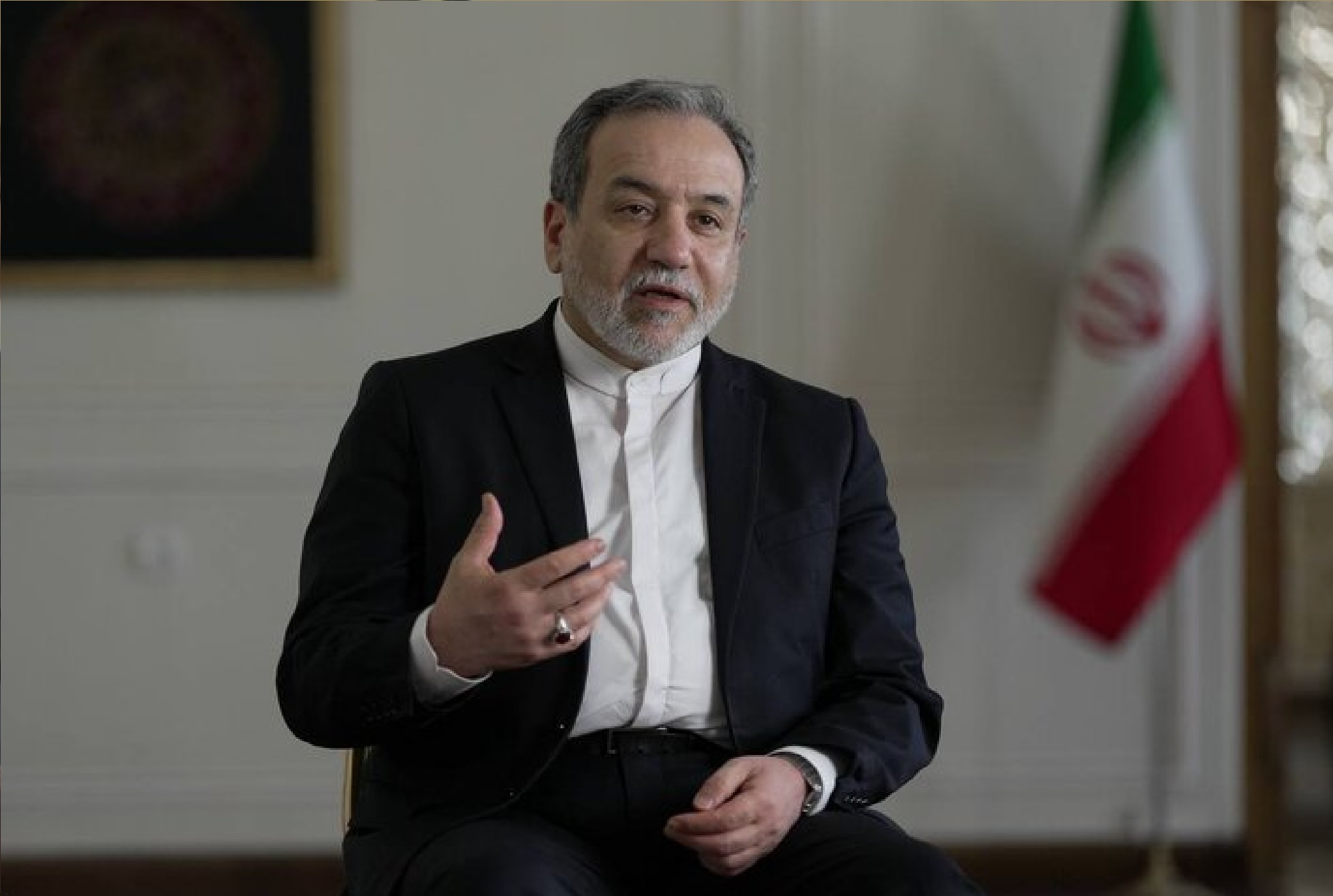 عراقچی: آماده ایم تنگه هرمز را به عنوان بخشی از توافق برای پایان دادن به جنگ بازگشایی کنیم/ هم برای جنگ و هم دیپلماسی آماده هستیم
