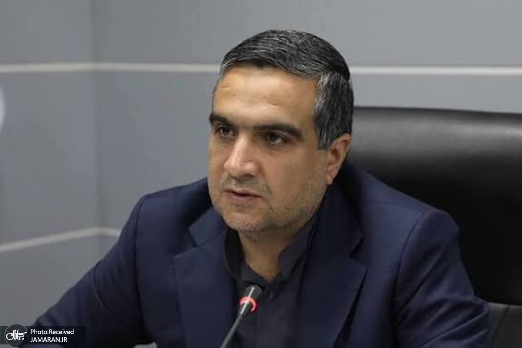 انتقاد سخنگوی کمیسیون بهداشت از فساد در نظام سلامت/ تأمین دارو هیچ ارتباطی به جنگ ندارد/ بیمه‌های ما اعلام ورشکستگی کرده‌اند، ولی به زبان نمی‌آورند/ ۸۰ درصد از هزینه درمان به دوش مردم است