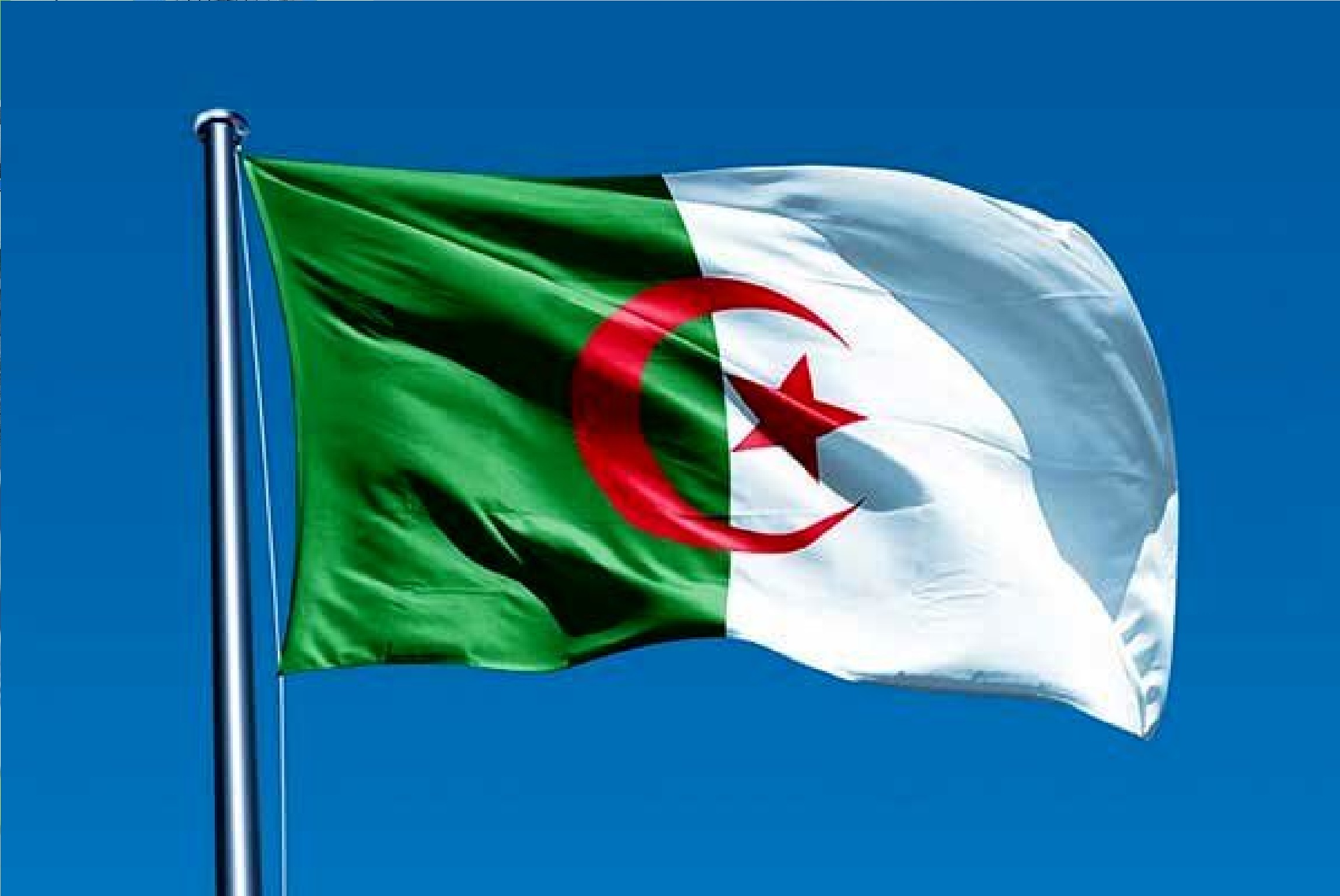 الجزایر برای بازگشایی تنگه هرمز میانجی‌گری می کند؟